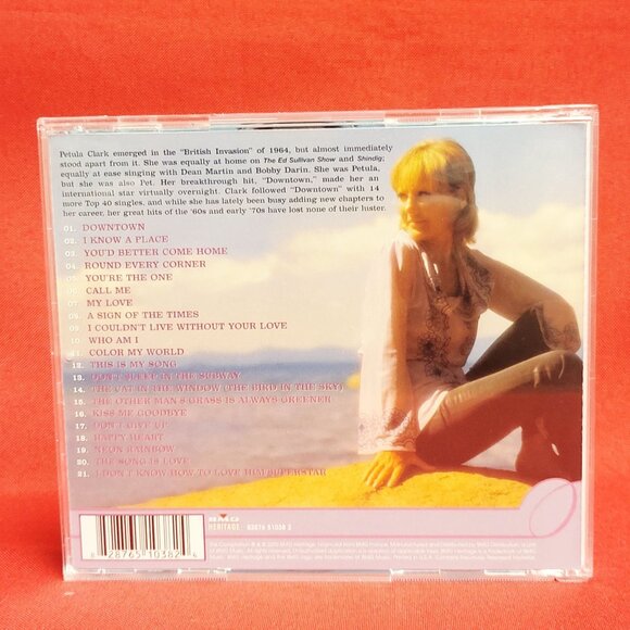 Ultimate Petula Clark CD 2003 Signed - Picture 2 of 8